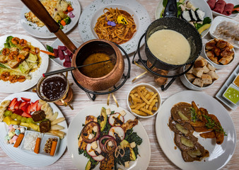 COLAGE ALIMENTOS FONDUES PASTA