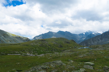 Fototapeta na wymiar Mountain range scenic view. Altai Mountains, Russia
