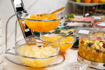 restaurant breakfast line