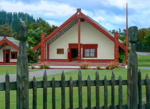 Te Puia Maori arts and crafts institute and geothermal park, Rotorua, North Island, New Zealand