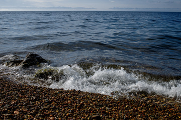 waves and splashes by the sea