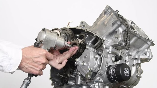 大型バイクエンジンの整備