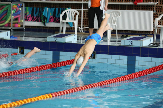 School swimming competition for school students