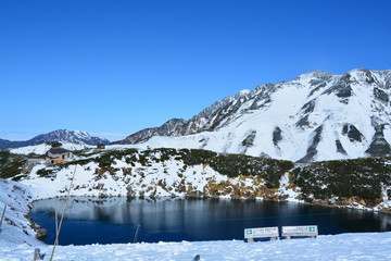 Fototapeta premium 立山黒部アルペンルートの絶景