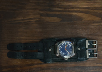 mechanical wrist watches for men on a leather belt