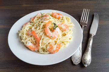 spaghetti cream cheese white sauce with shrimp - Italian food style