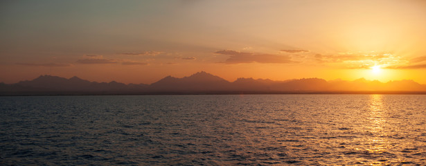 sun rises over the northern mountains