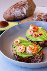 Healthy sandwiches with avocado and shrimp