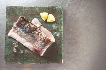 Świeża ryba, filet ze szczupaka. © foodandcook