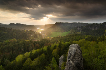 Abend auf dem Felsen Gamrig bei Rathen