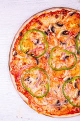 Mushrooms and paprika onions pizza