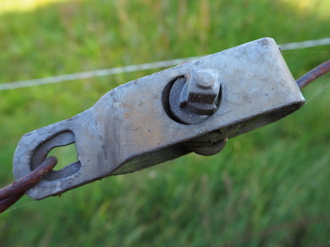Unter Spannung