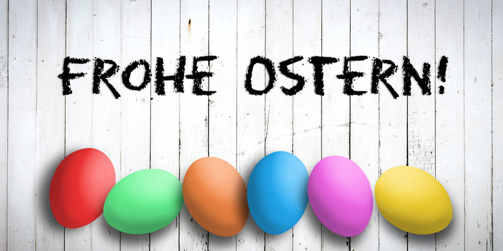 Ostereier mit Nachricht "Frohe Ostern"