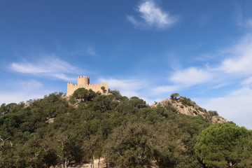 Fototapeta na wymiar Castillo de Farners en Santa Coloma de Farners, en la comarca de la Selva (Girona)