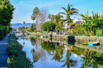 Fototapeta na wymiar Colorful Venice Canals in Los Angeles, CA