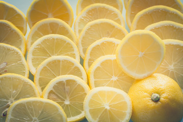 juicy lemon slices