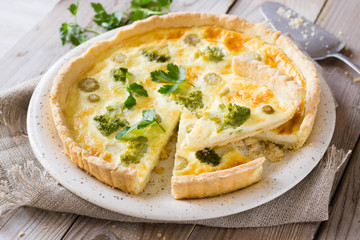 Romanesco cauliflower and corn pie