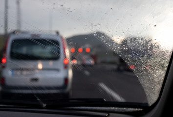 Obraz premium Dirty car windshield