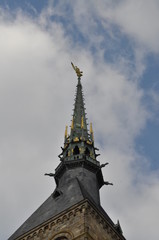 Fototapeta na wymiar モン・サン＝ミシェルの尖塔
