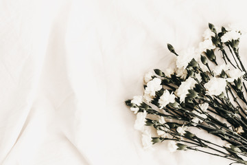 Elegant Neutral & White Floral