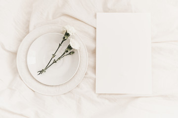Elegant Neutral & White Floral