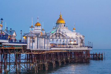 Fototapeta premium Beautiful Eastbourne Pier in the evening