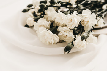 Elegant Neutral & White Floral