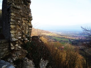 Aussicht über die Schwaebische Alb von einer alten Ruine aus