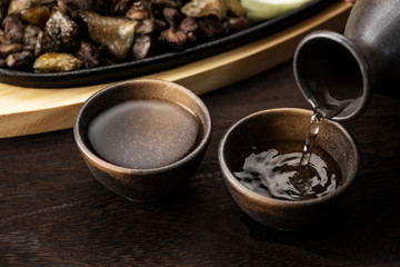 日本酒と地鶏焼き