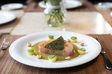 filete con hoja santa