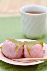 春の味覚　桜餅