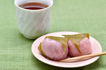 春の味覚　桜餅