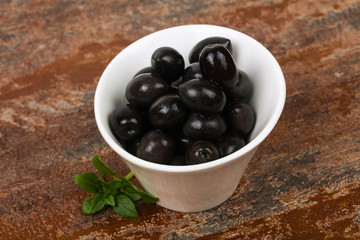 Black olives in the bowl