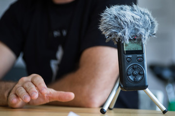 Portable audio recorder