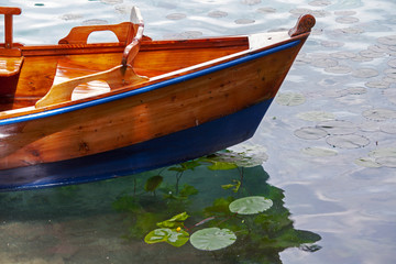 Fototapeta premium boat on the lake