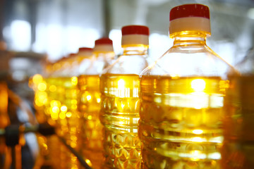 Sunflower oil. Line for the production and bottling of refined oil from sunflower seeds. Conveyor...