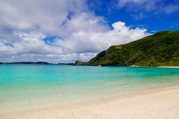 慶良間ブルーと呼ばれる海