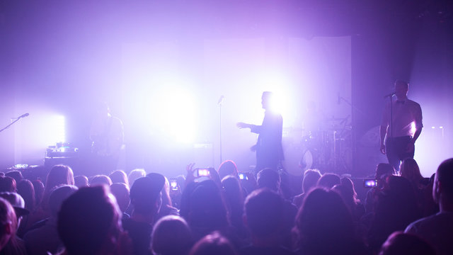 Musikverananstaltung mit Lichtshow 