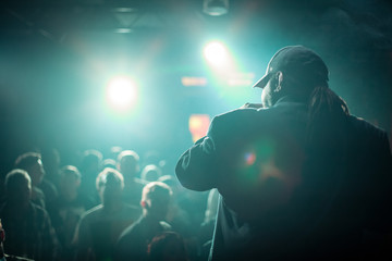Musikverananstaltung mit Lichtshow 