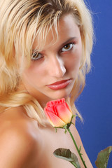 Sexy Girl vor Blua