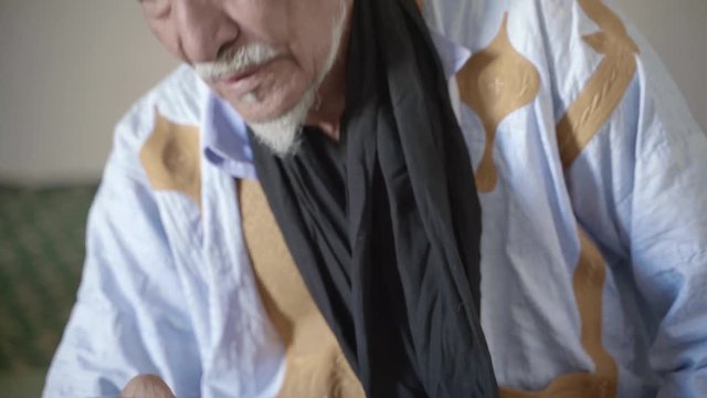 old man muslim man praying