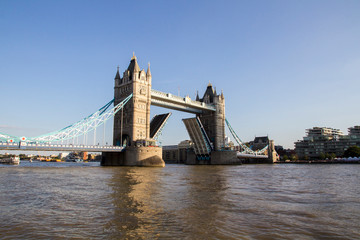 Fototapeta na wymiar View of Tower Bridge on the River Thames