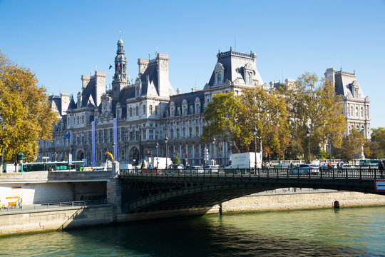 Pont de Arcole and Ville (City Hall)
