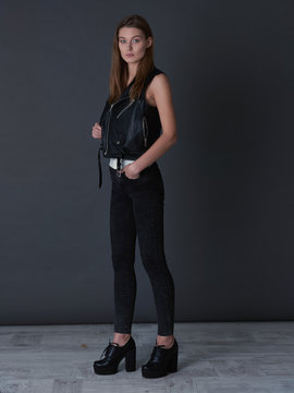 young woman. no makeup. model. black.tall, beautiful girl.  model tests