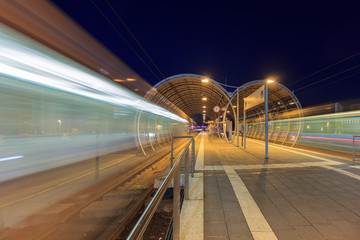 Fototapeta na wymiar U-Bahn-Stadtion, Bonn, Deutschland