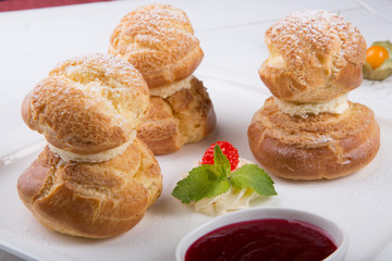 Baked french desserts suffed with cream