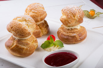 Baked french desserts suffed with cream