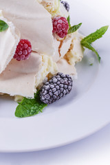 meringue cake with berries