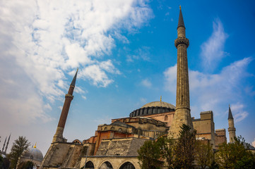 Fototapeta na wymiar Hagia Sophia mosque exterior in istanbul, turkey