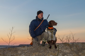 A hunting dog of the deutsch kurzhaar